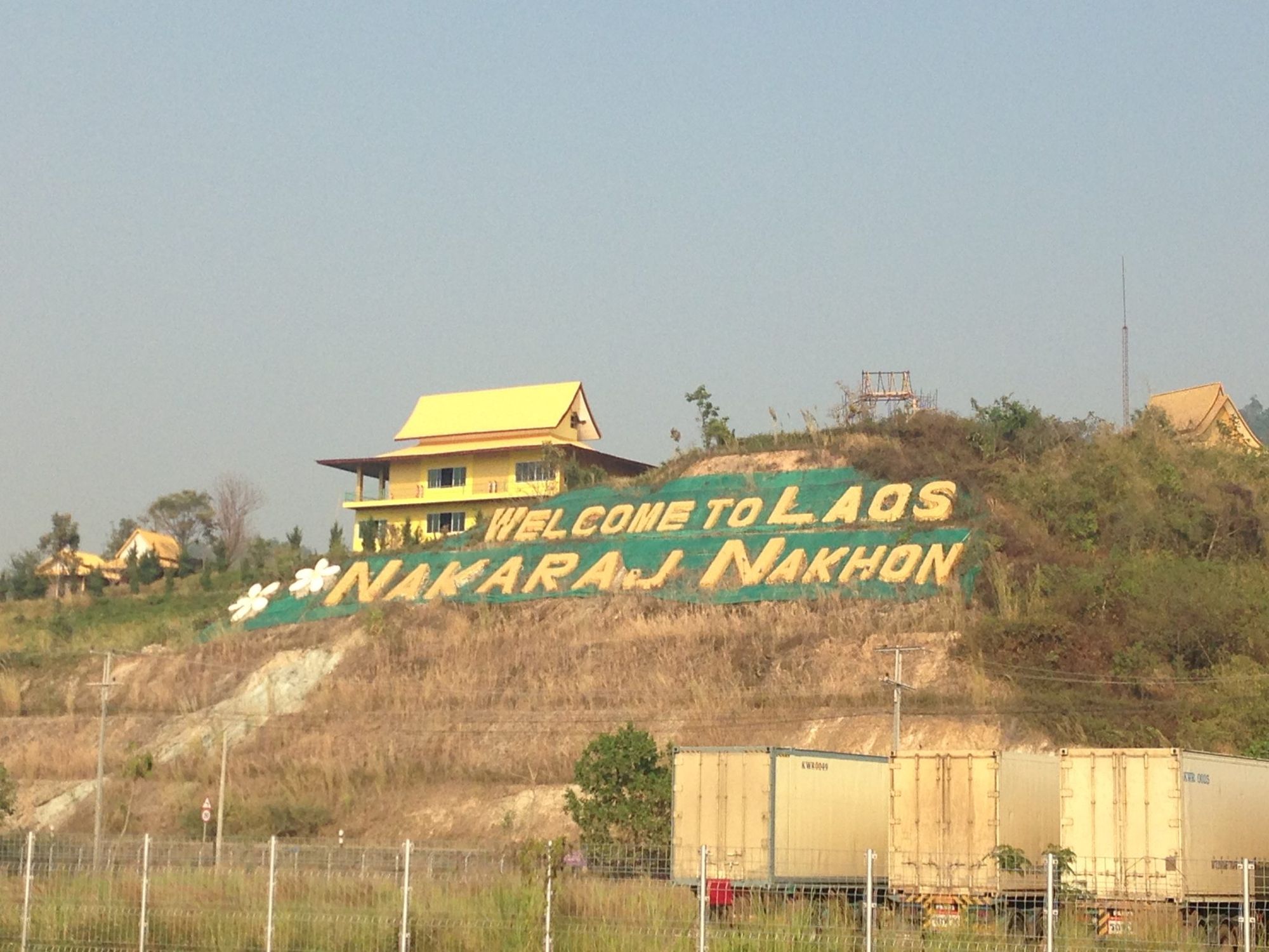 How to Travel from Chiang Rai to Laos [Huay Xai]